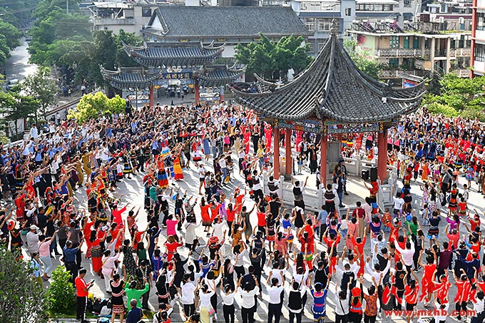 普洱民族团结誓词碑建碑70周年，这些纪念活动不能错过！ 图片报道 第3张