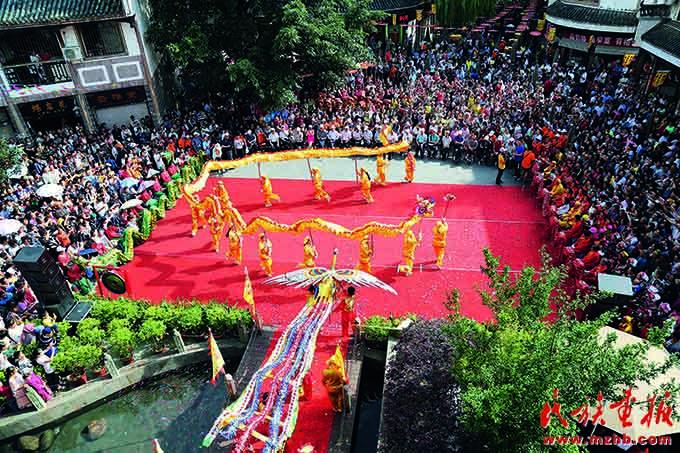 我们的节日——藏羌彝文化产业走廊用传统节日搭建起各民族交往交流交融的桥梁 多彩中华 第1张