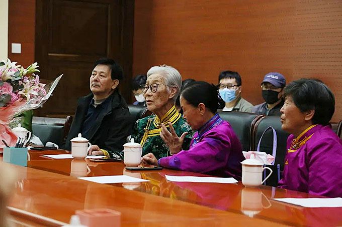 巴林右旗开展“喜迎二十大,永远跟党走”感恩“草原母亲”主题活动 图片报道 第2张-民族画报