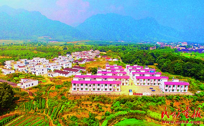 小康村里看小康——民族地区小康村繁荣发展景象 壮丽征程 第6张