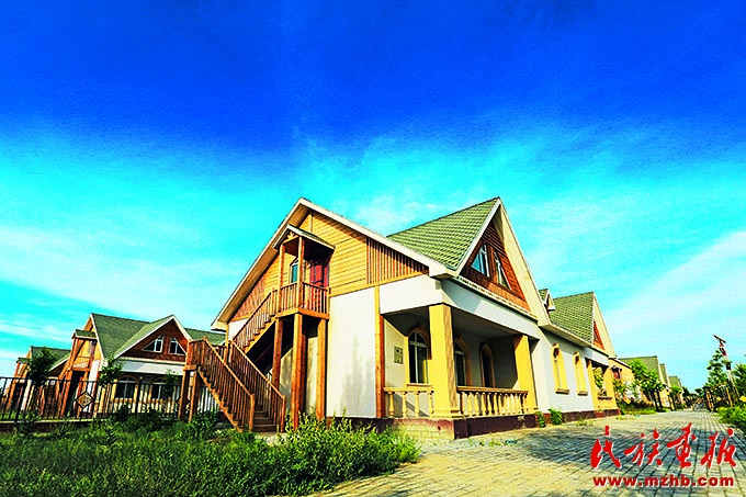小康村里看小康——民族地区小康村繁荣发展景象 壮丽征程 第2张