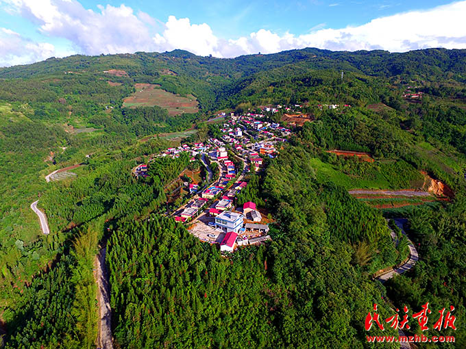 边境小康村，走向现代化 图片报道 第1张