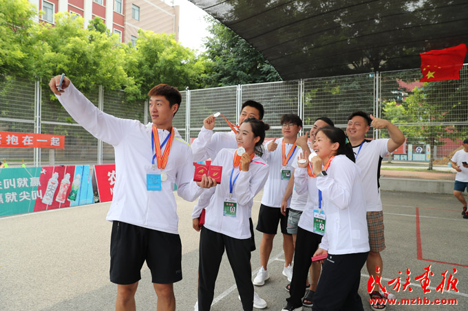 辽宁省第十届少数民族传统体育运动会燃情开赛 图片报道 第10张