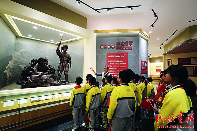 建设好美丽家园  维护好民族团结  守护好神圣国土——泸水市牢记嘱托创新推进现代化边境幸福村建设工作纪实 图片报道 第10张