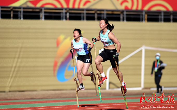 四川省第十六届少数民族传统体育运动会高脚竞速项目精彩瞬间 图片报道 第6张