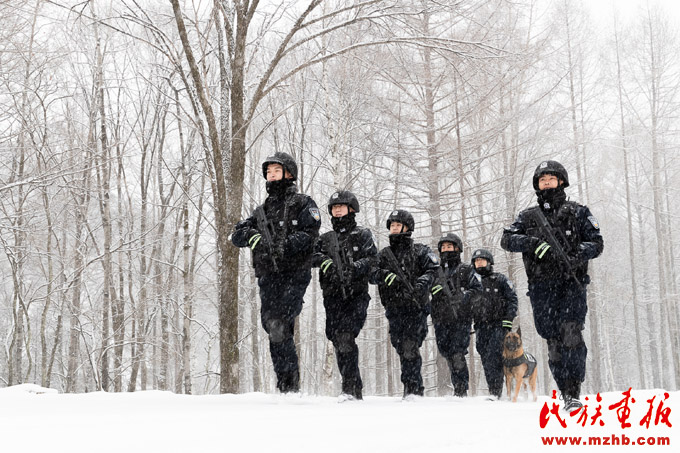 致敬！中国人民警察 图片报道 第10张