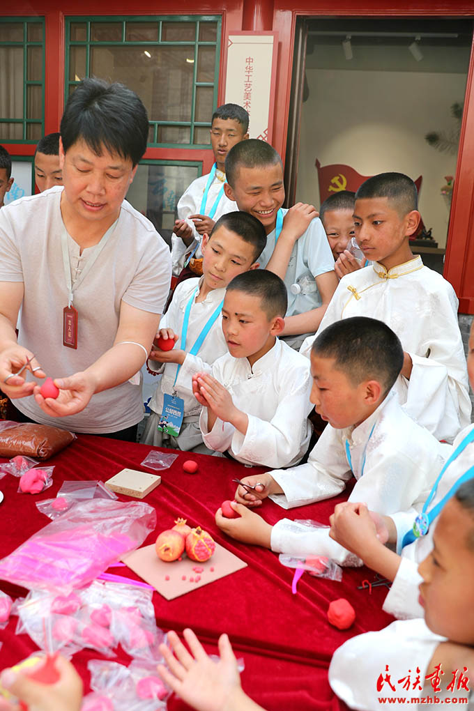 “青海玉树藏族青少年北京行”公益活动在京举行 同心筑梦 第13张