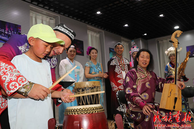 “青海玉树藏族青少年北京行”公益活动在京举行 同心筑梦 第16张