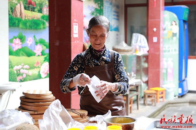 司莫拉佤族村：幸福村寨 美好生活 壮丽征程 第4张