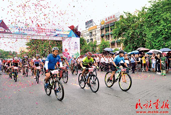 多彩瑞丽 同心筑梦——铸牢中华民族共同体意识 谱写瑞丽民族团结进步新篇章 同心筑梦 第8张