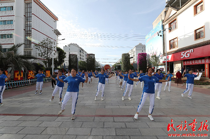 姚安马游：一个能感受“梅葛”文化的地方 图片报道 第3张