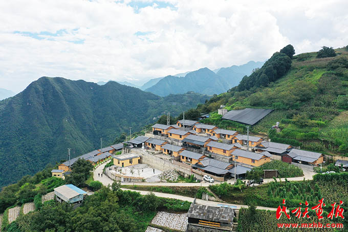 朝着幸福生活，我们阔步前进！——泸水市现代化边境幸福村建设的生动实践 同心筑梦 第9张