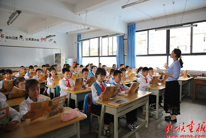 滇中翡翠 融和楚雄——云南楚雄彝族自治州打造民族团结进步创建工作“升级版”纪实 图片报道 第9张
