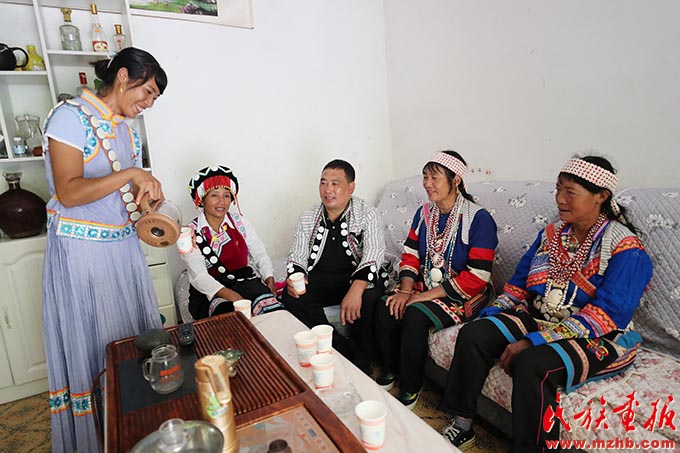勒墨村：幸福日子甜如蜜 |牢记嘱托 建设好泸水美丽家园 未分类 第2张