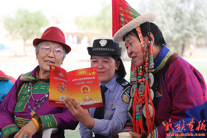 甘肃肃北：开民族团结之花 育共同幸福之果 同心筑梦 第6张