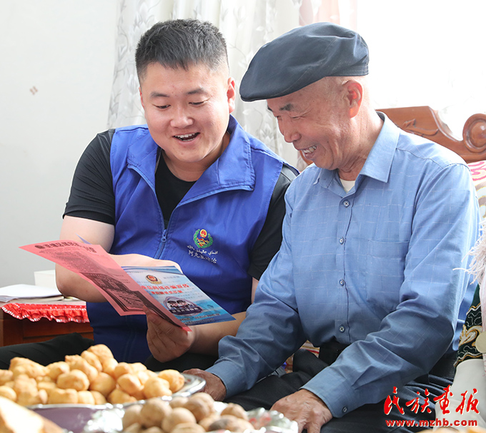 甘肃阿克塞：弹好民族和谐三部曲 奏响民族团结主旋律 图片报道 第3张
