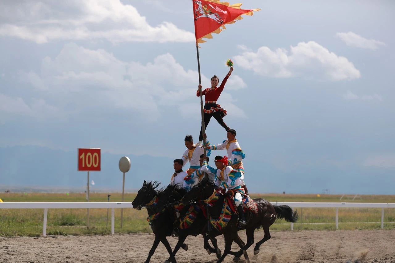 超多高清绝美大图来袭！骏马飞驰、马上倒立、飞身跃马······精彩的马上项目等你来说“哇！” 第十二届全国少数民族传统体育运动会 第26张