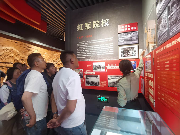 西藏日土县教育系统组织精干力量赴河北学习考察 同心筑梦 第2张