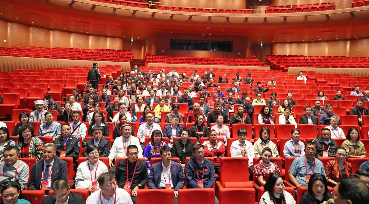 图讯·与模范同向同行｜感受科技与文化的双向奔赴 图片报道 第8张