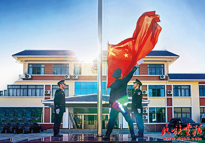 用法律保障民族团结|警民共建一家亲 齐心协力守边疆 同心筑梦 第2张