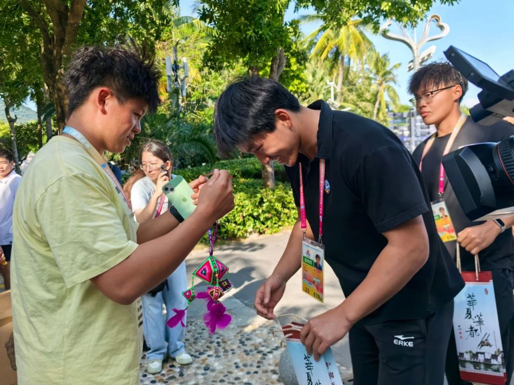 民族大联欢 天涯共此时|高清大图 共同见证中华民族大团圆高光时刻 第十二届全国少数民族传统体育运动会 第14张