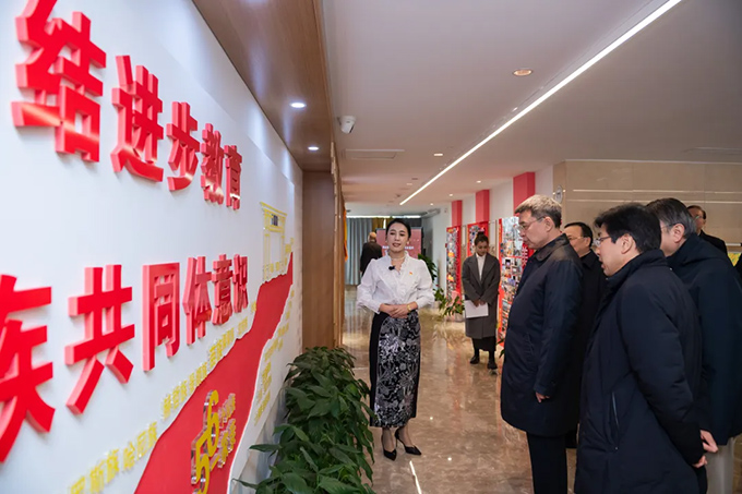 潘岳在湖北调研民族工作时强调：坚持铸牢中华民族共同体意识主线，促进各民族广泛交往交流交融 时政要闻 第1张