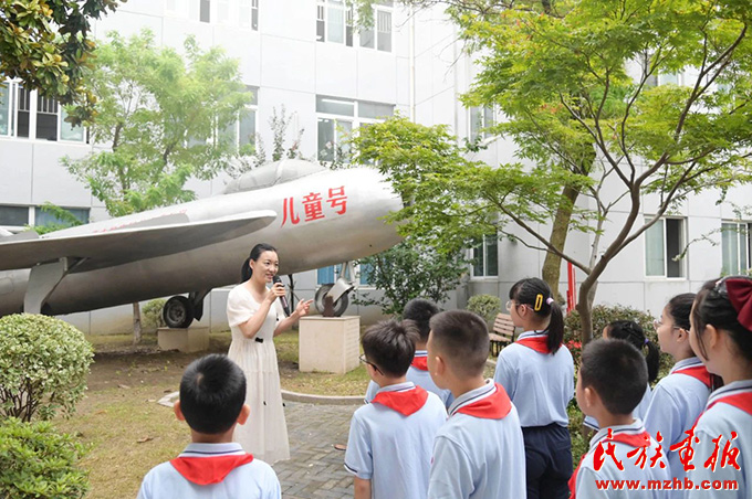 代表委员话“铸牢”|全国政协委员高金凤：用心耕耘 静待花开 图片报道 第5张