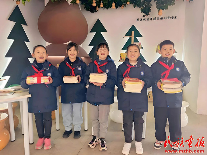 代表委员话“铸牢”|全国政协委员高金凤：用心耕耘 静待花开 图片报道 第6张