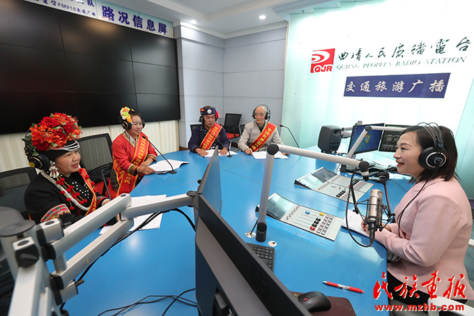 团结花开彩云南 珠江源头石榴红 图片报道 第2张-民族画报