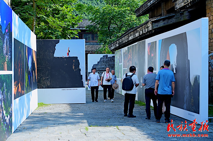 贵州习酒·2025第三届遵义海龙屯国际影像文化周开幕 图片报道 第4张